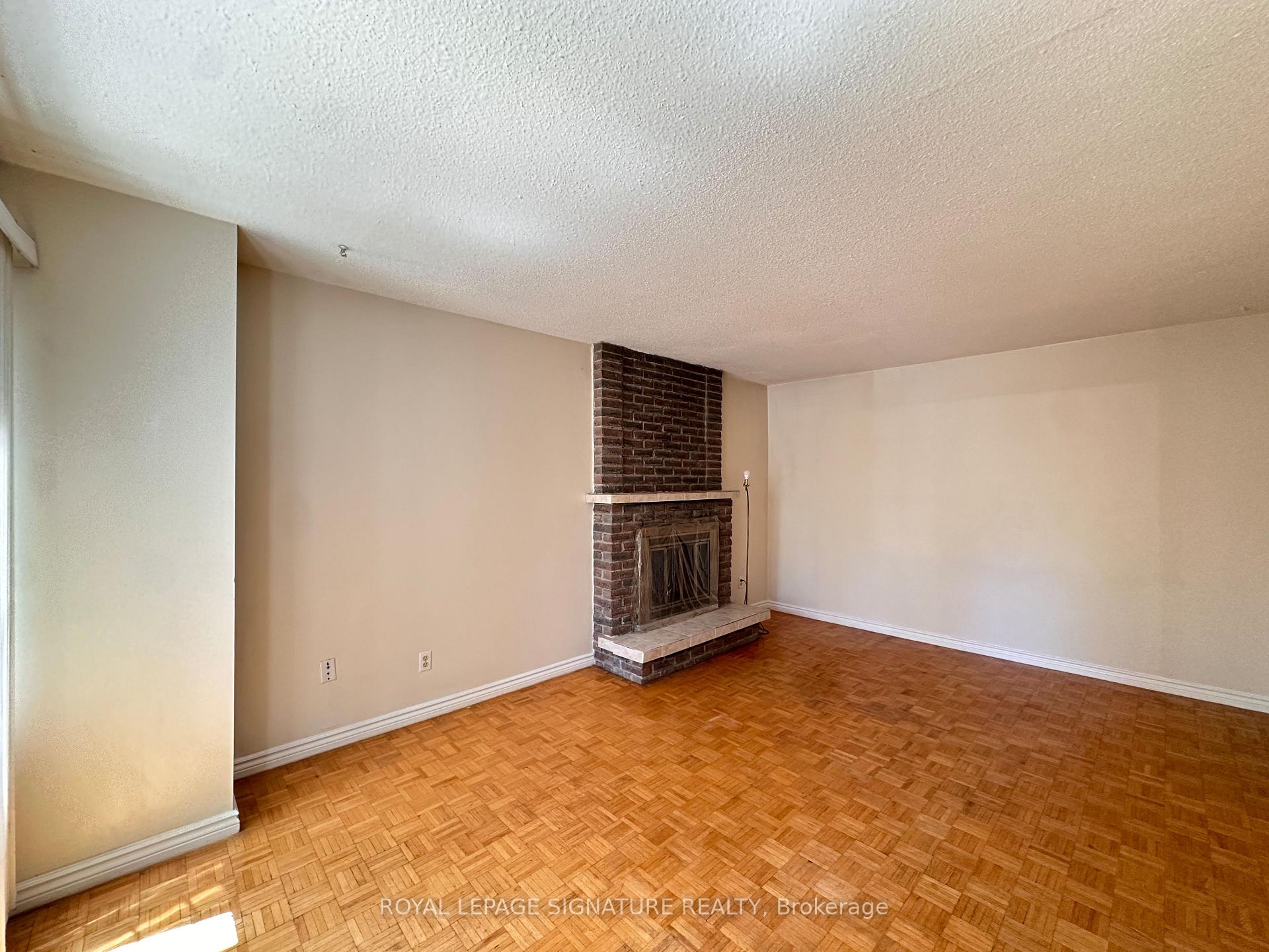 Photo 7 of 4183 Pheasant Run Road, Mississauga, Erin Mills — HOMEH