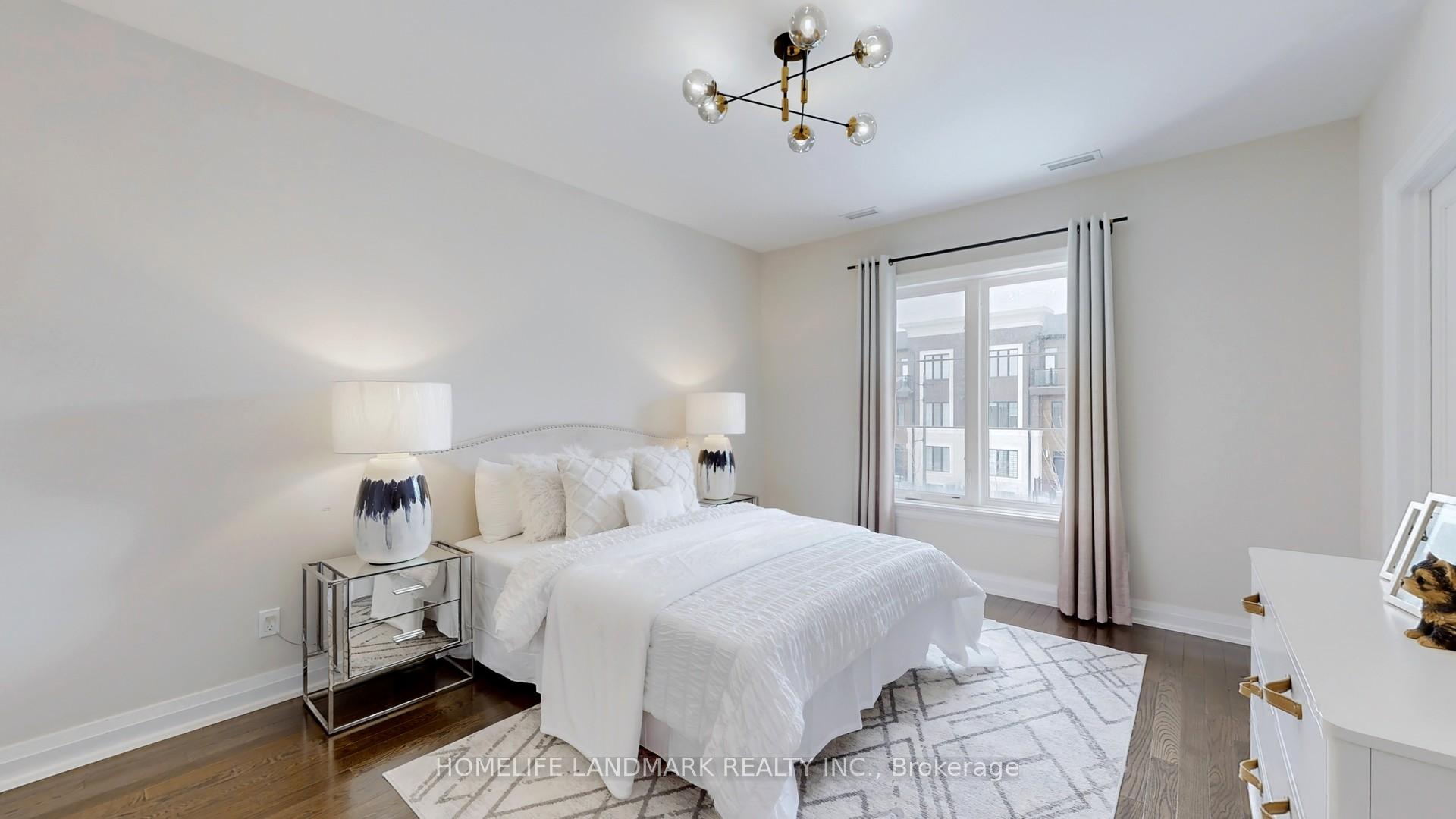 Photo 32 of 78 Fitzgerald Avenue, Markham, Unionville — HOMEH