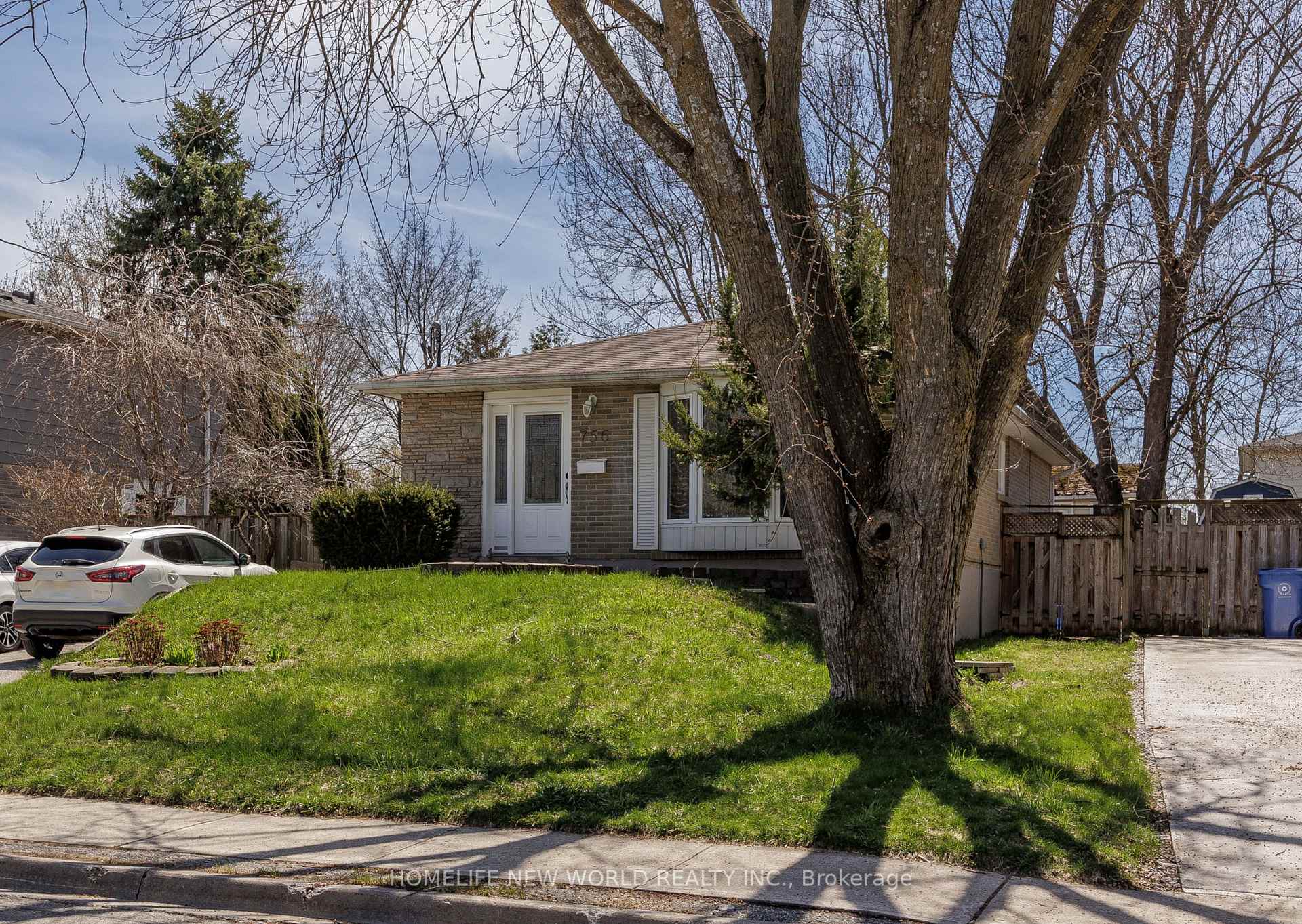 Front of 756 Elgin Street