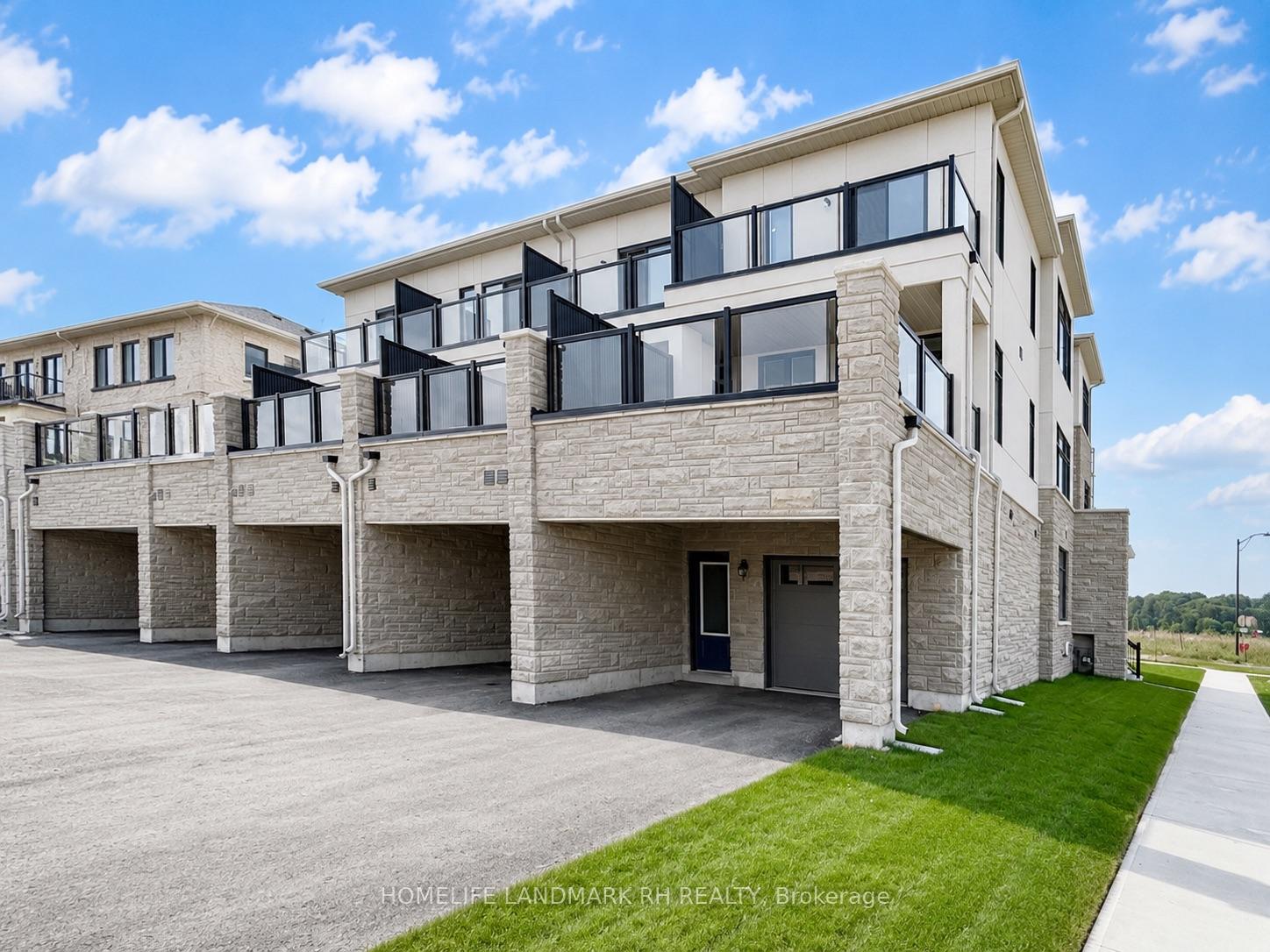 Photo 2 of 231 Leslie Richard St Drive, Markham, Rural Markham — HOMEH