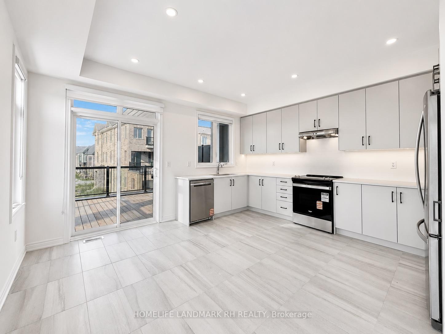 Photo 10 of 231 Leslie Richard St Drive, Markham, Rural Markham — HOMEH