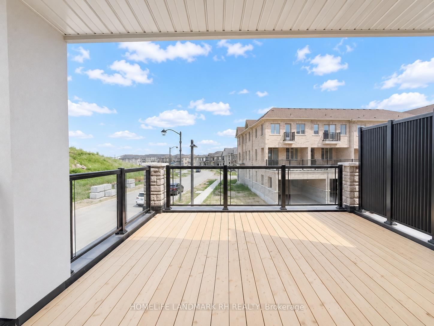 Photo 11 of 231 Leslie Richard St Drive, Markham, Rural Markham — HOMEH
