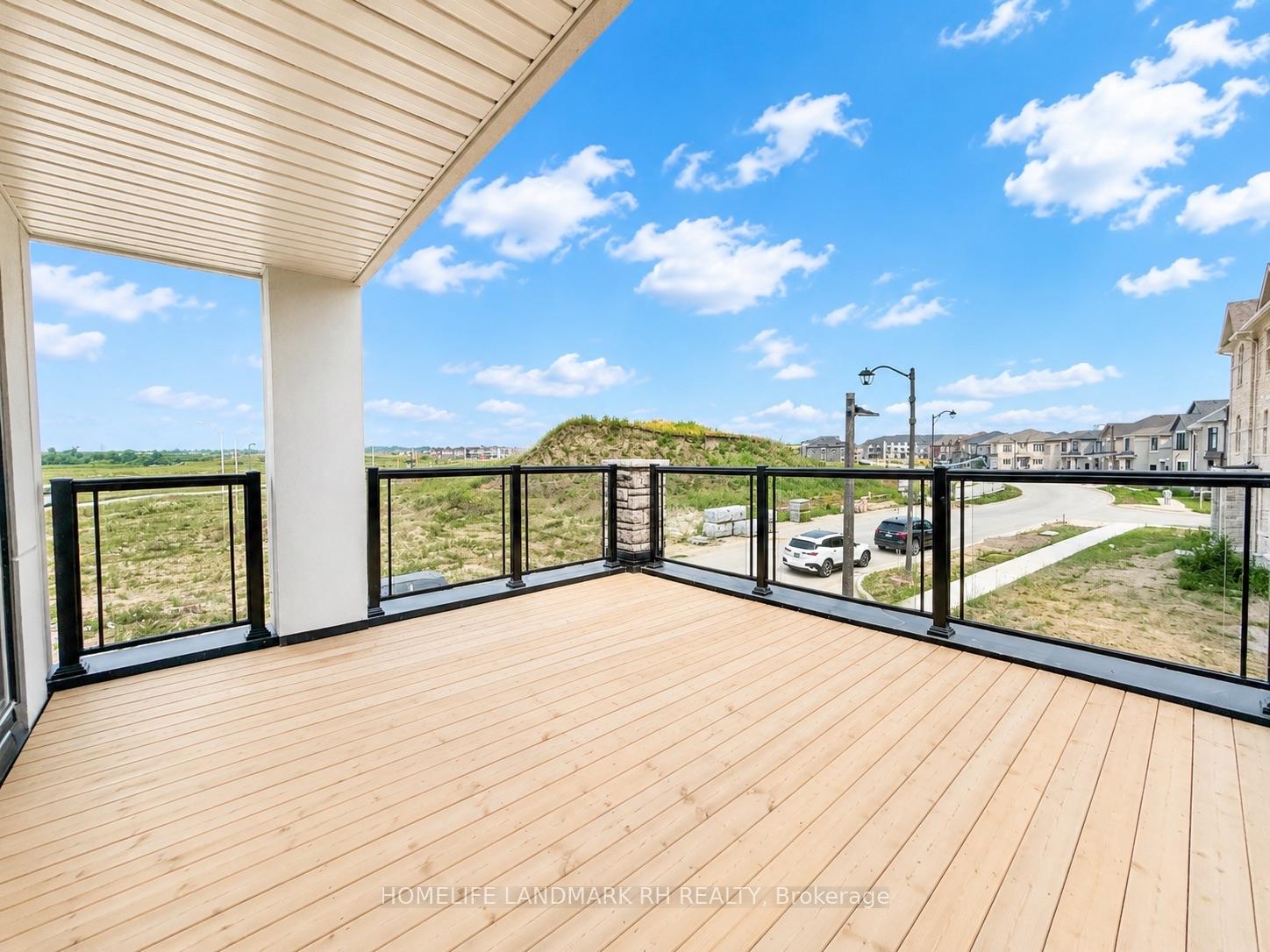 Photo 13 of 231 Leslie Richard St Drive, Markham, Rural Markham — HOMEH