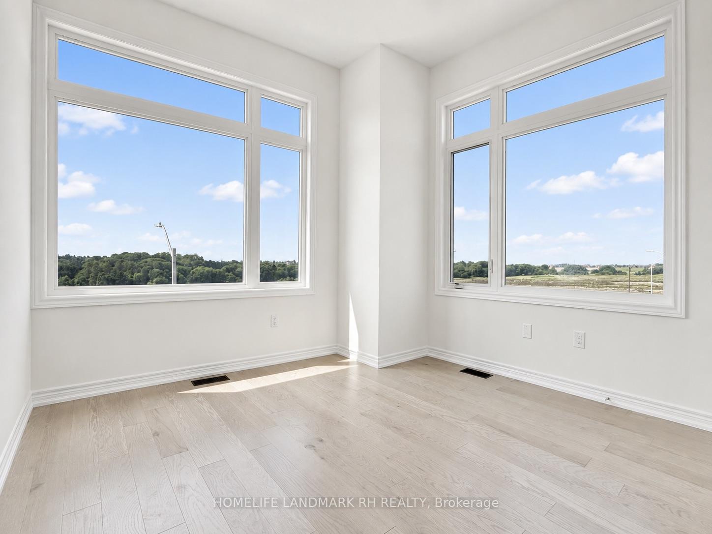 Photo 23 of 231 Leslie Richard St Drive, Markham, Rural Markham — HOMEH