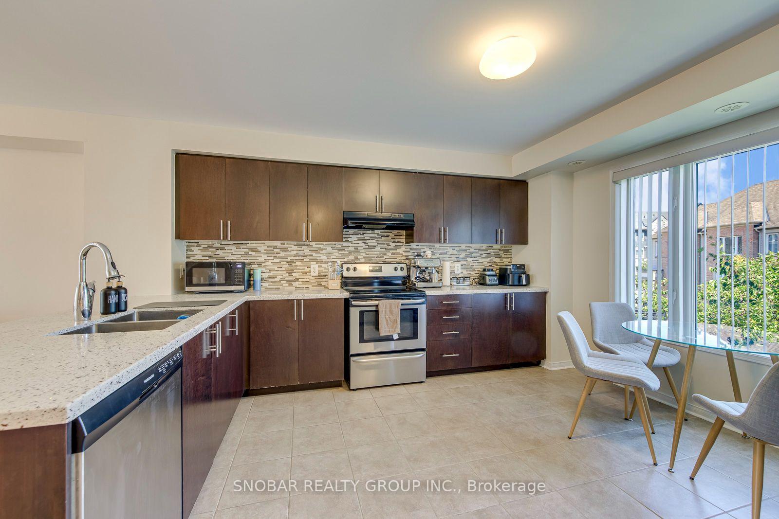 Photo 4 of Unit 180, 3050 Erin Centre Boulevard, Mississauga, Churchill Meadows — HOMEH