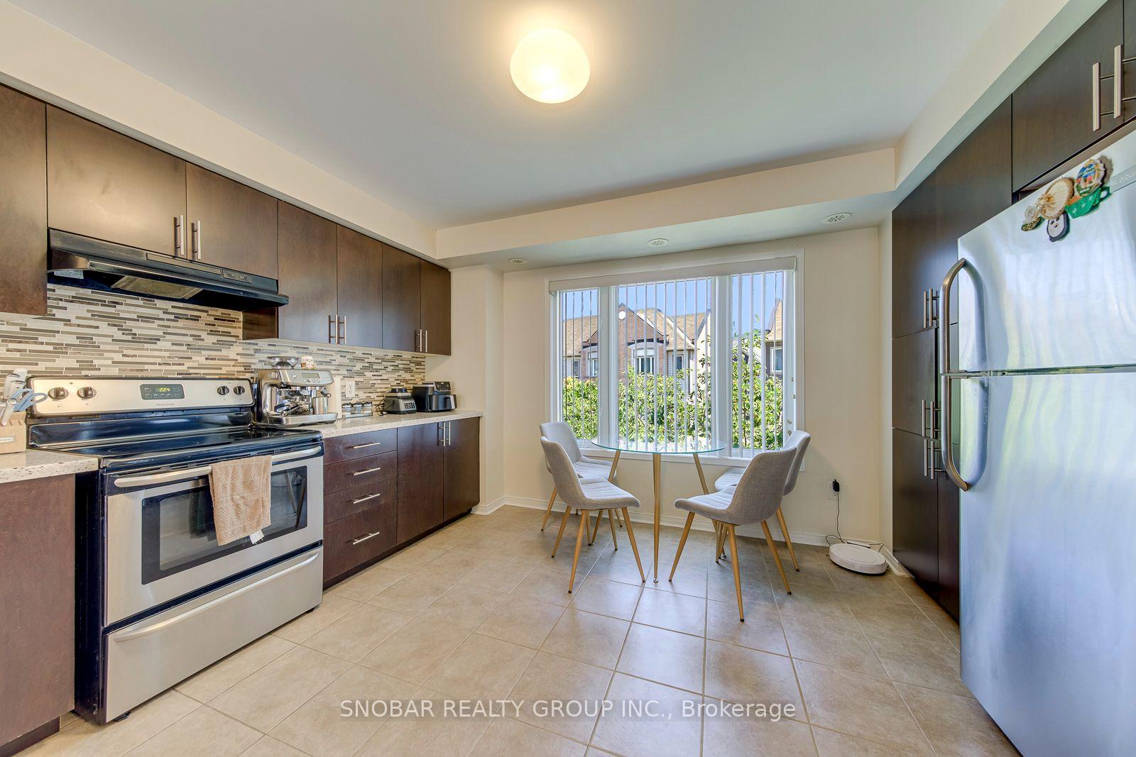 Photo 5 of Unit 180, 3050 Erin Centre Boulevard, Mississauga, Churchill Meadows — HOMEH