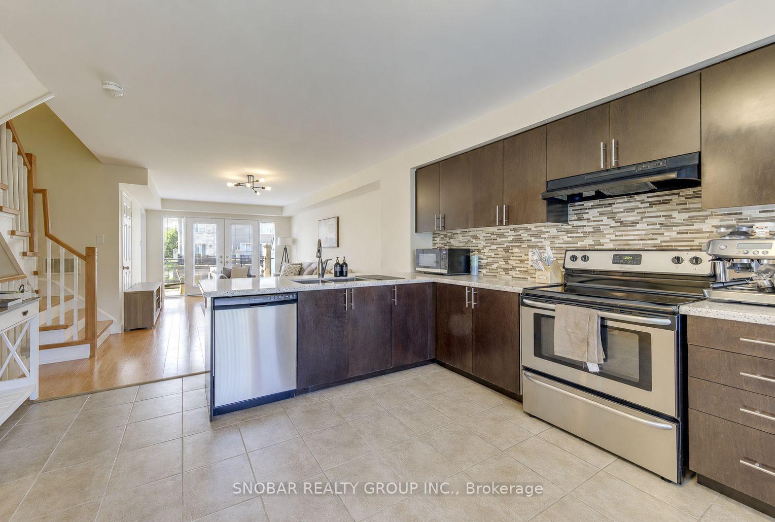 Photo 6 of Unit 180, 3050 Erin Centre Boulevard, Mississauga, Churchill Meadows — HOMEH