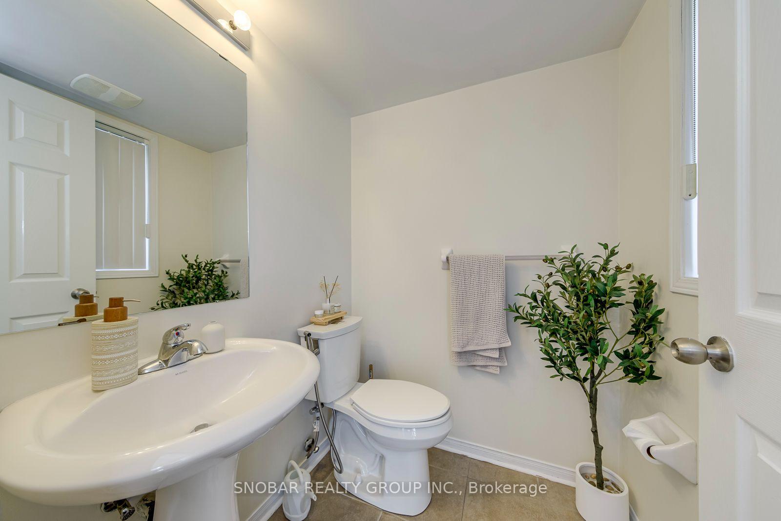 Photo 12 of Unit 180, 3050 Erin Centre Boulevard, Mississauga, Churchill Meadows — HOMEH
