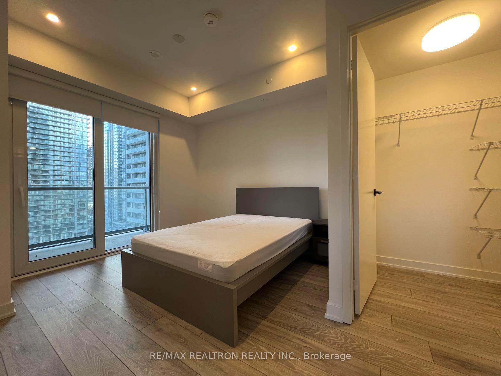 Photo 9 of Unit 2002, 108 Peter Street, Toronto, Waterfront Communities — HOMEH