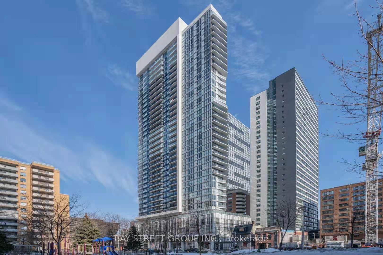 Photo 2 of Unit 801, 77 Mutual Street, Toronto, Church-Yonge Corridor — HOMEH