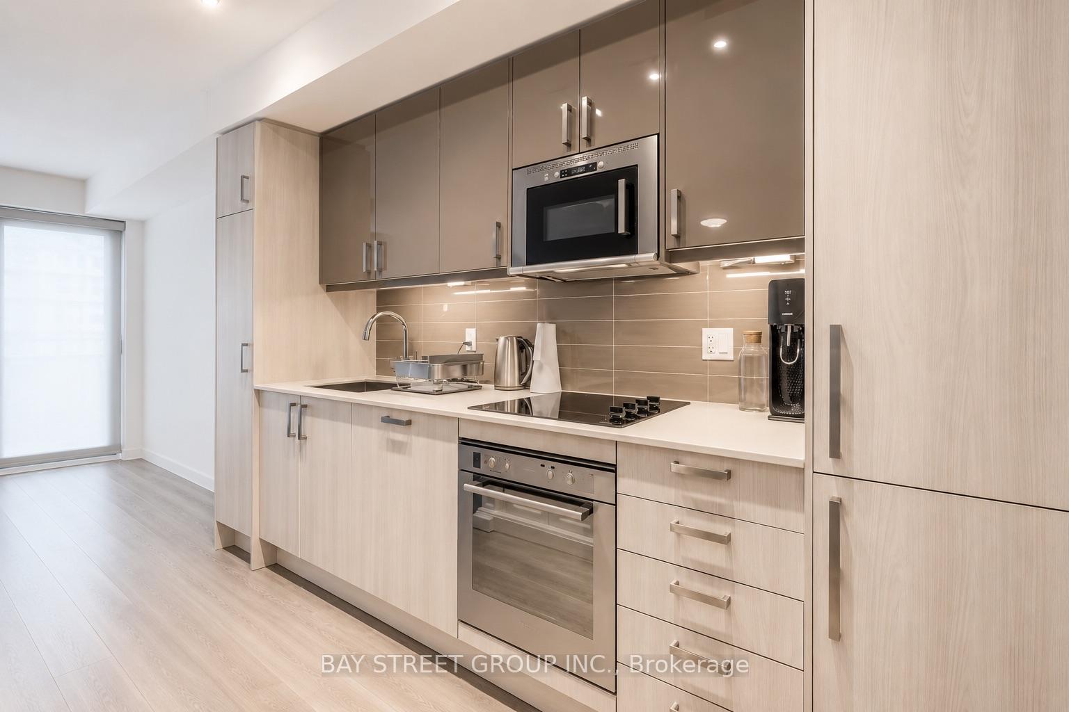 Photo 8 of Unit 801, 77 Mutual Street, Toronto, Church-Yonge Corridor — HOMEH