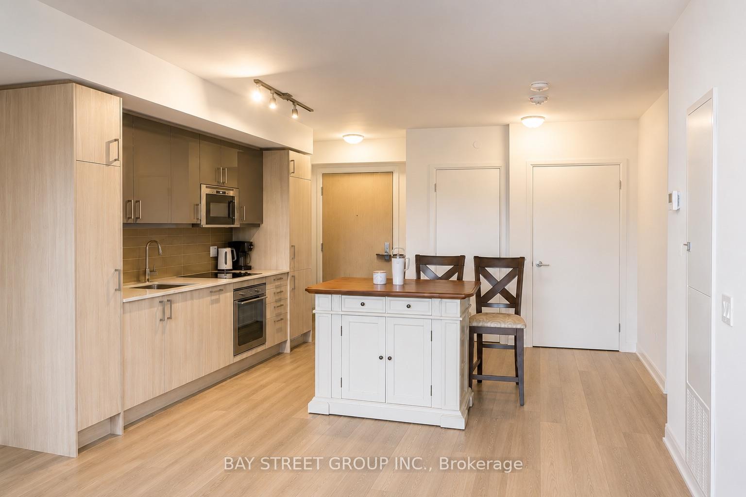 Photo 9 of Unit 801, 77 Mutual Street, Toronto, Church-Yonge Corridor — HOMEH