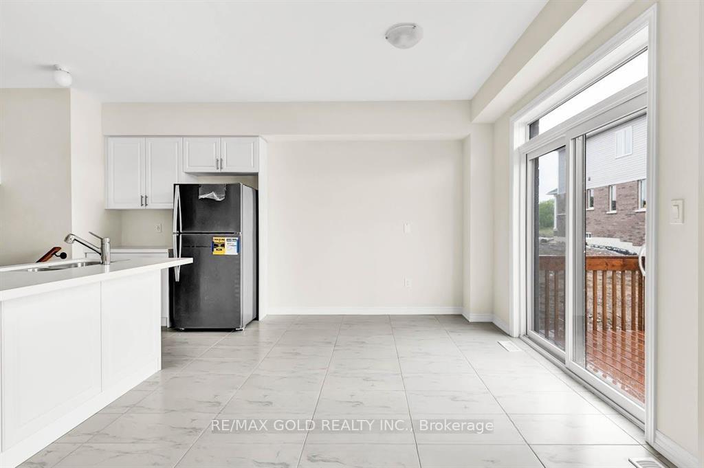 Photo 10 of 6 Mears Road, Brant, Paris — HOMEH