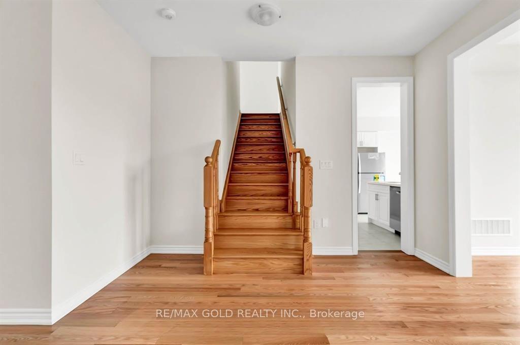 Photo 13 of 6 Mears Road, Brant, Paris — HOMEH