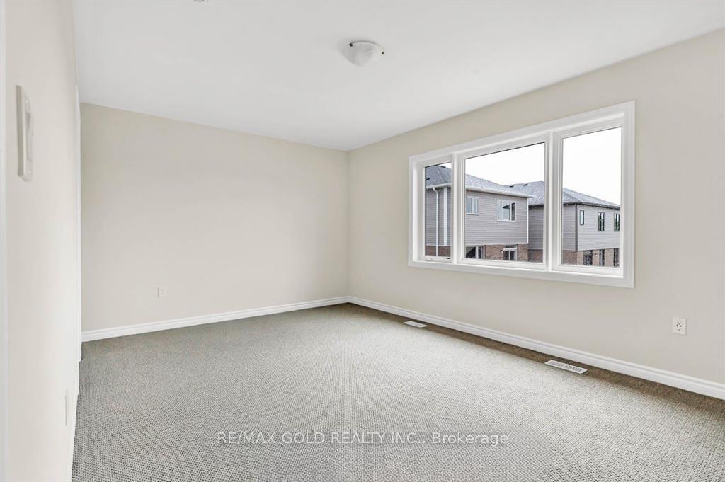 Photo 18 of 6 Mears Road, Brant, Paris — HOMEH