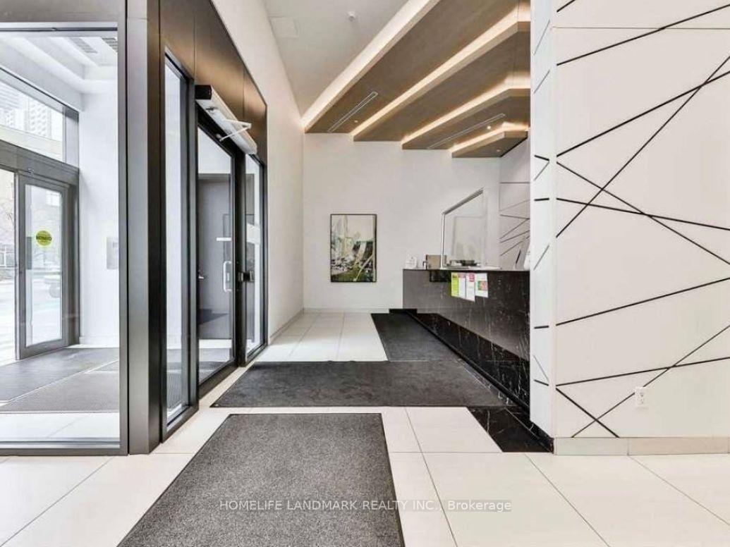Photo 4 of Unit 2010, 159 Wellesley Street, Toronto, Church-Yonge Corridor — HOMEH
