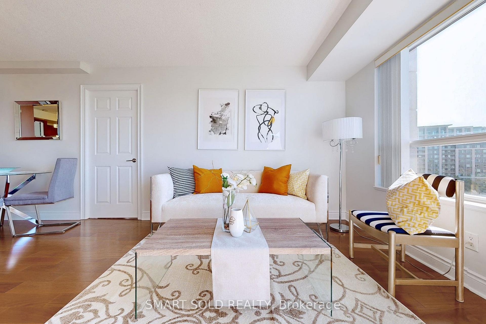 Photo 4 of Unit 708, 37 Galleria Parkway, Markham, Commerce Valley — HOMEH
