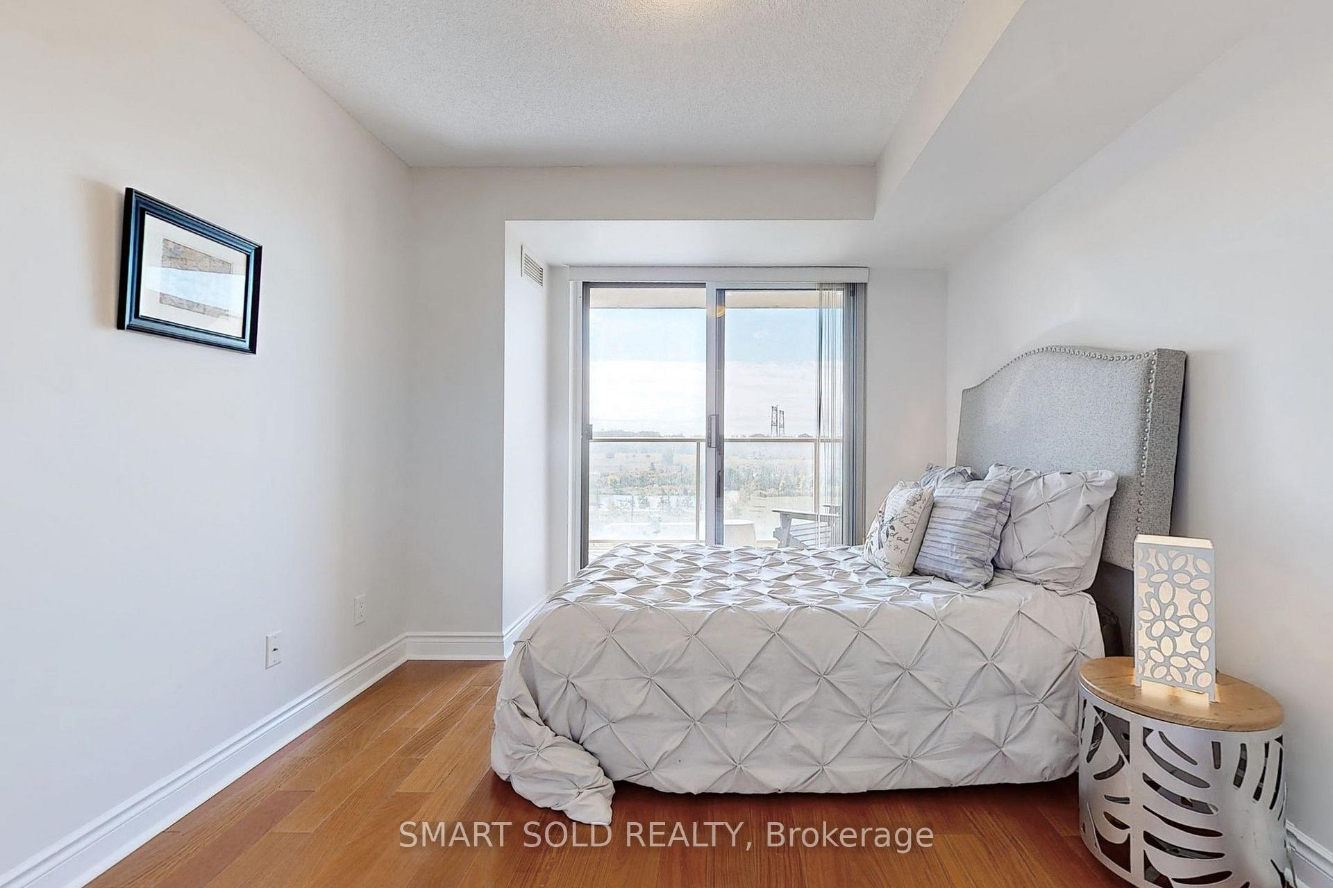Photo 23 of Unit 708, 37 Galleria Parkway, Markham, Commerce Valley — HOMEH