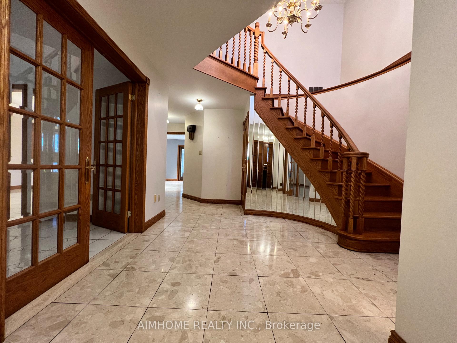 Photo 2 of 531 Lauder Avenue, Toronto, Oakwood Village — HOMEH