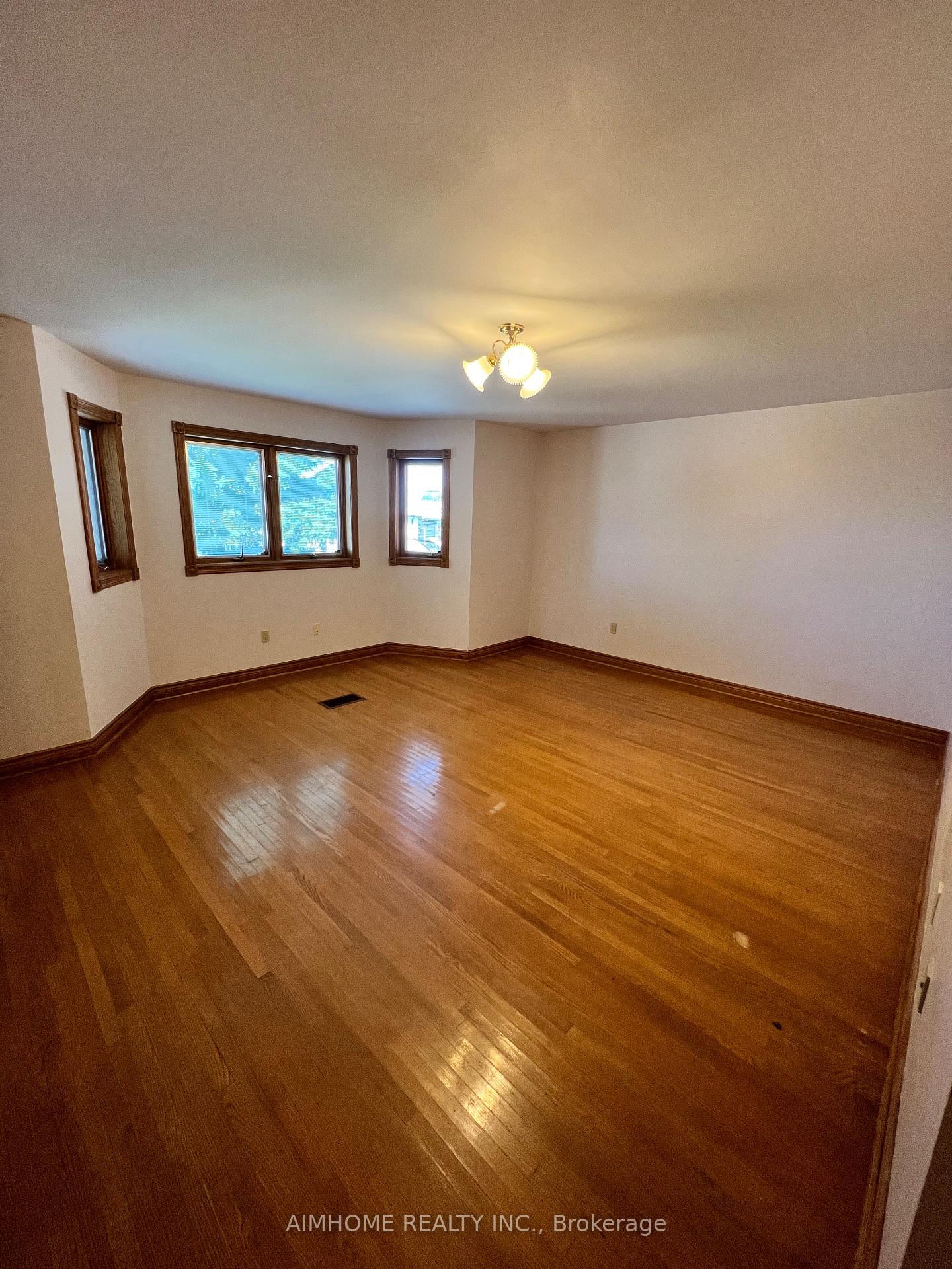 Photo 11 of 531 Lauder Avenue, Toronto, Oakwood Village — HOMEH