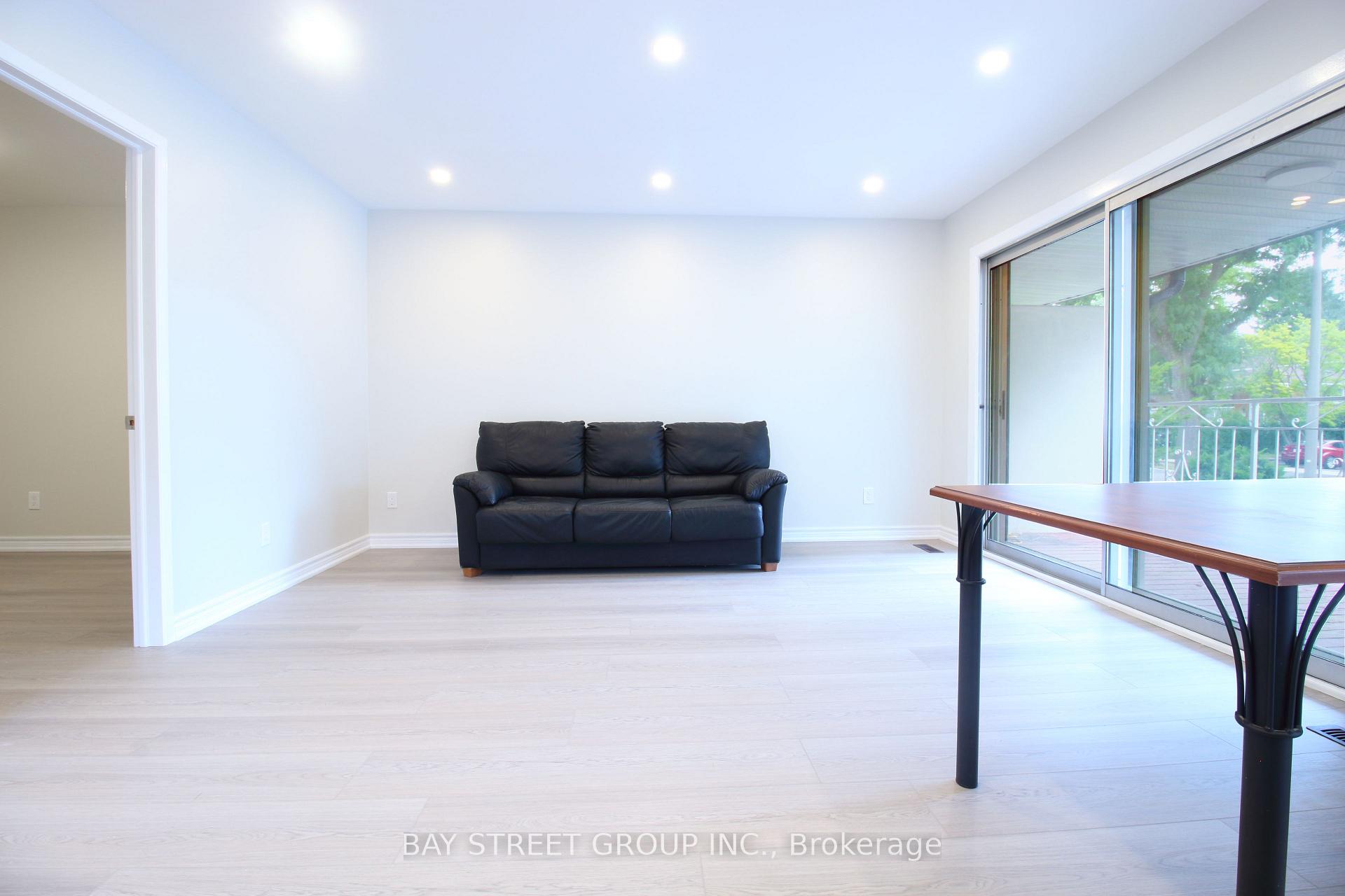 Photo 18 of Unit Main Floor, 117 Pindar Crescent, North York, Pleasant View — HOMEH