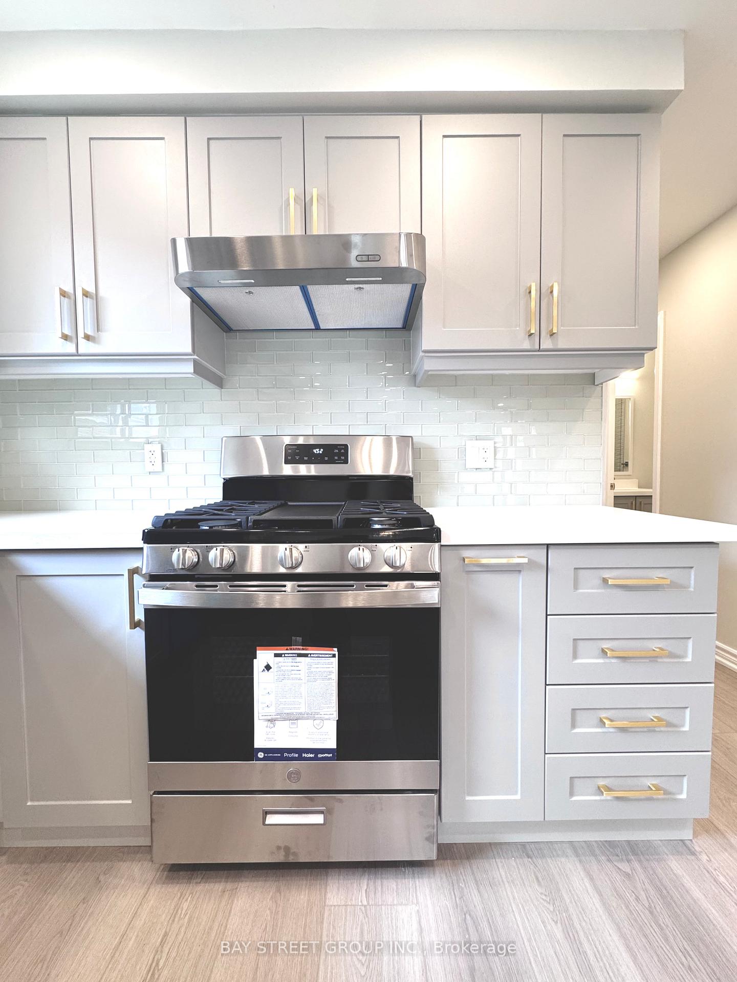 Photo 32 of Unit Main Floor, 117 Pindar Crescent, North York, Pleasant View — HOMEH