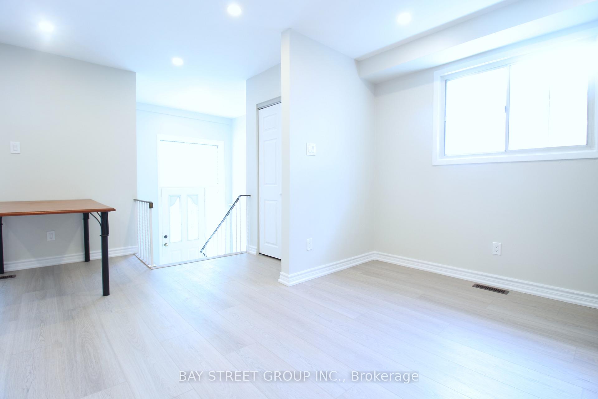 Photo 36 of Unit Main Floor, 117 Pindar Crescent, North York, Pleasant View — HOMEH
