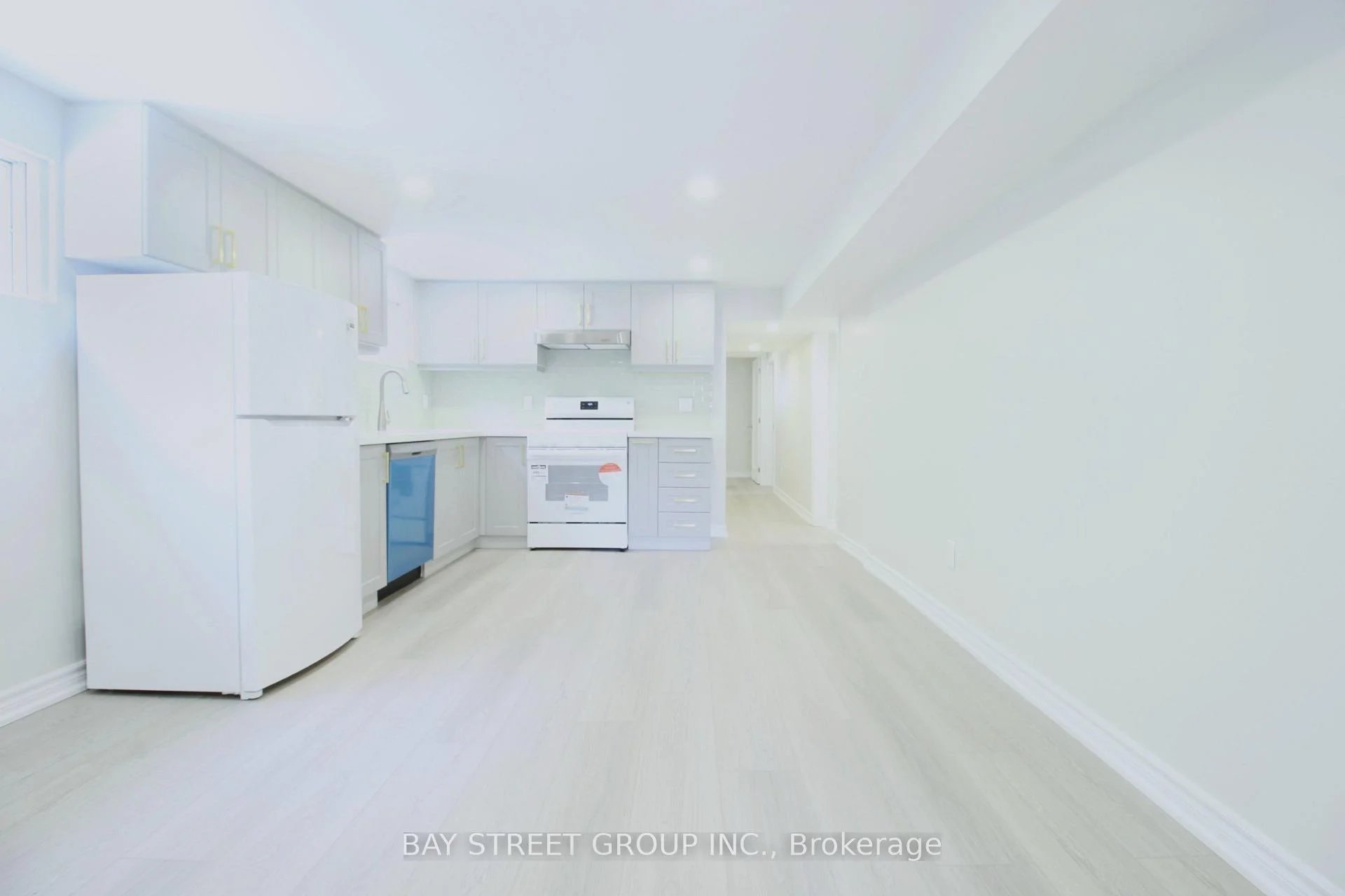 Photo 19 of Unit Main Floor, 117 Pindar Crescent, North York, Pleasant View — HOMEH