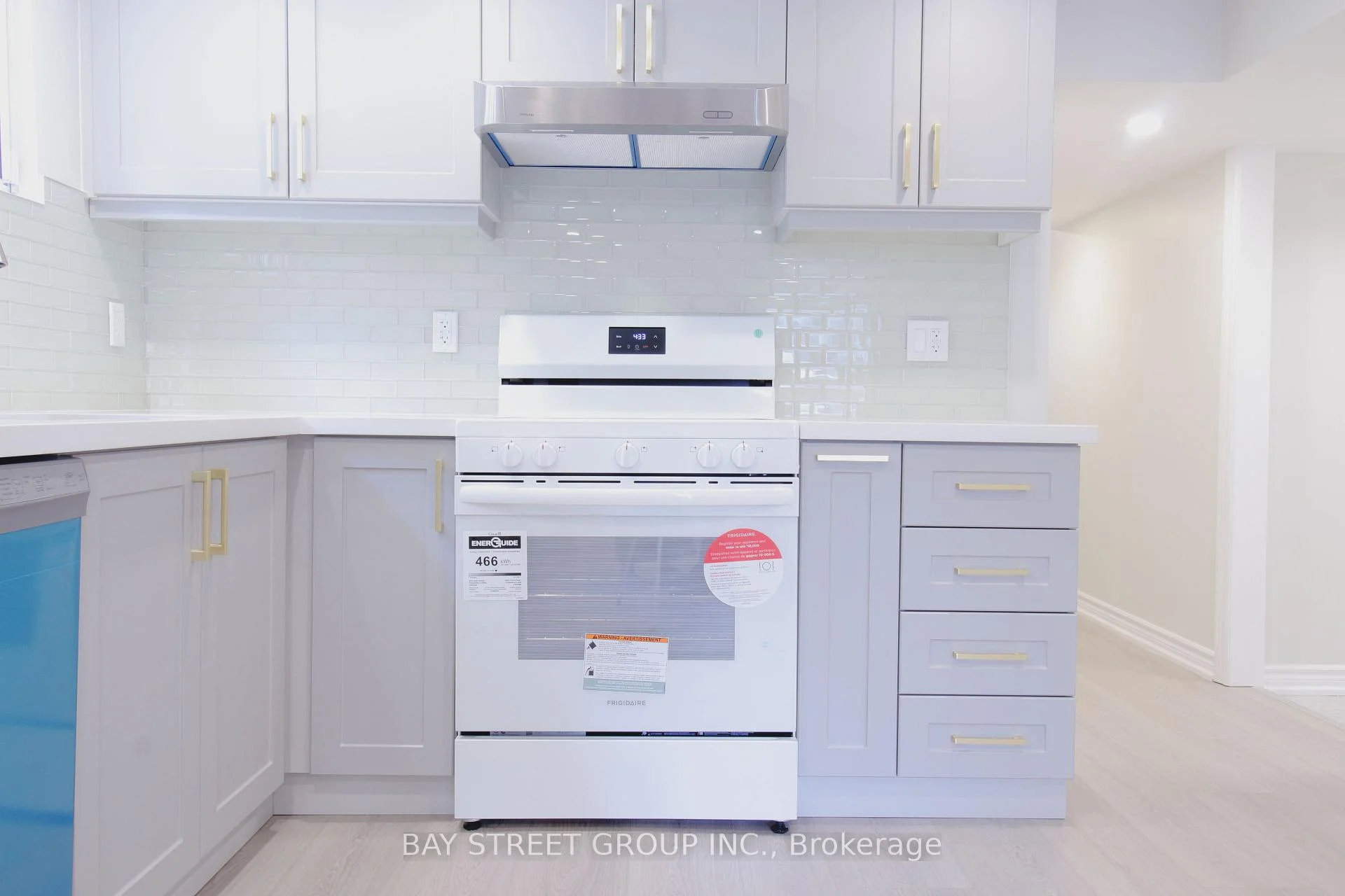 Photo 23 of Unit Main Floor, 117 Pindar Crescent, North York, Pleasant View — HOMEH