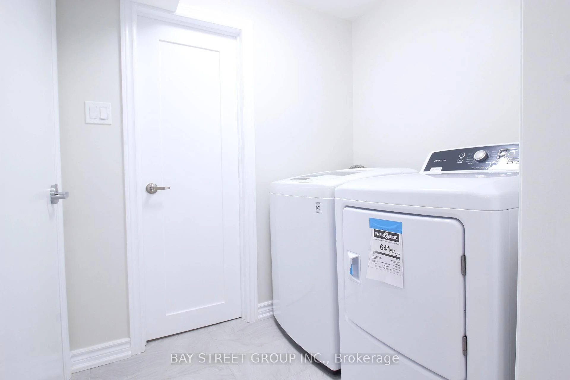 Photo 27 of Unit Main Floor, 117 Pindar Crescent, North York, Pleasant View — HOMEH