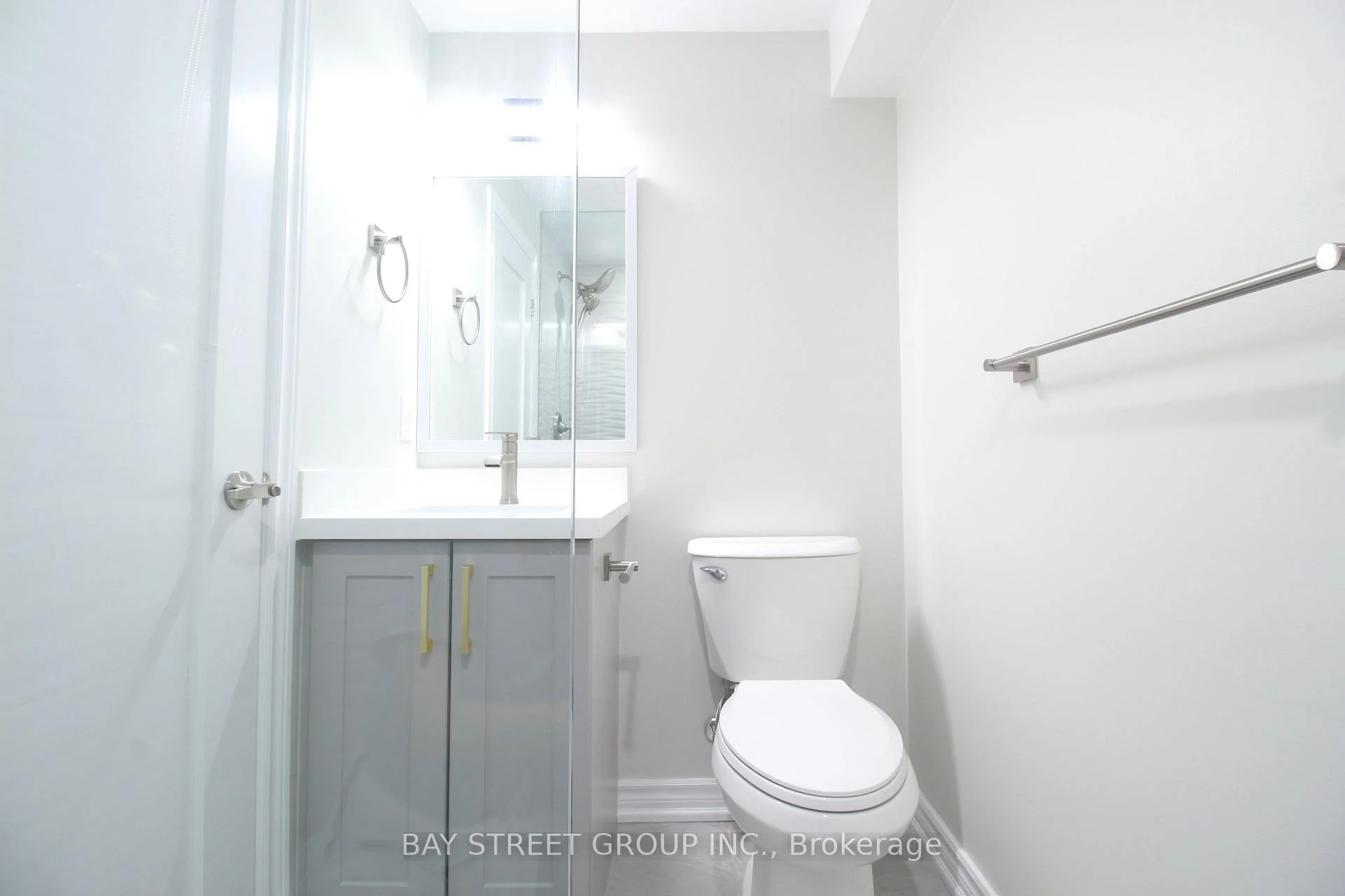 Photo 29 of Unit Main Floor, 117 Pindar Crescent, North York, Pleasant View — HOMEH