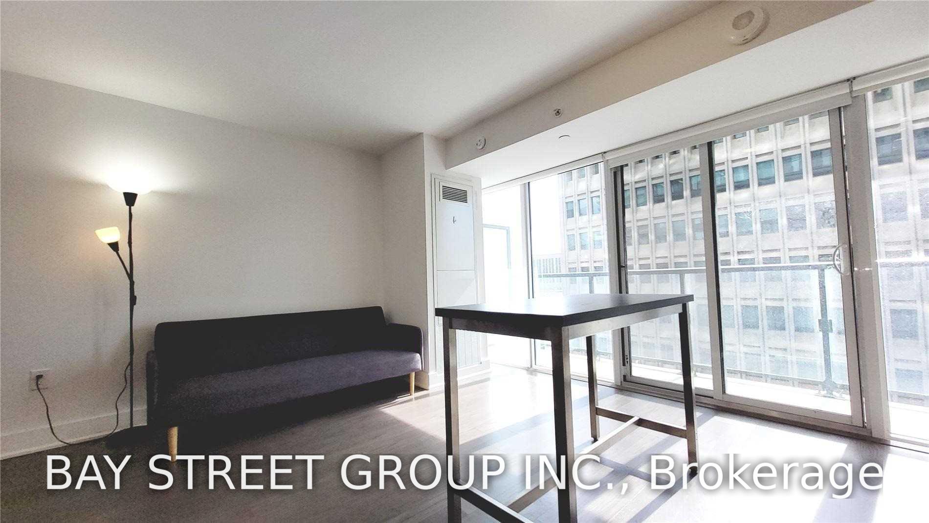 Photo 5 of Unit 1710, 955 Bay Street, Toronto, Bay Street Corridor — HOMEH