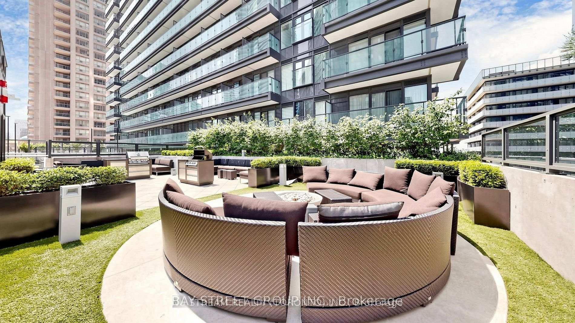 Photo 24 of Unit 1710, 955 Bay Street, Toronto, Bay Street Corridor — HOMEH