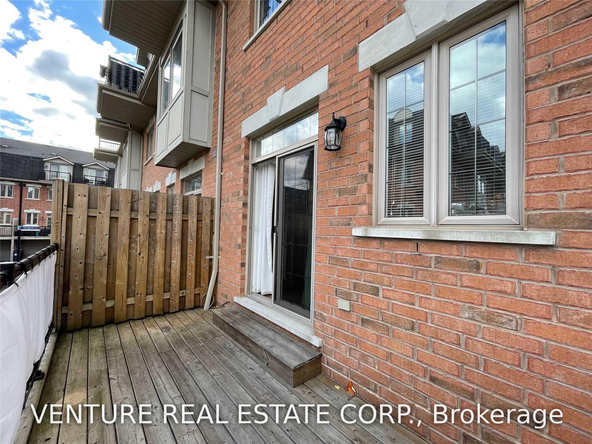 Photo 10 of 31 Ted Reeve Drive, Toronto, East End-Danforth — HOMEH