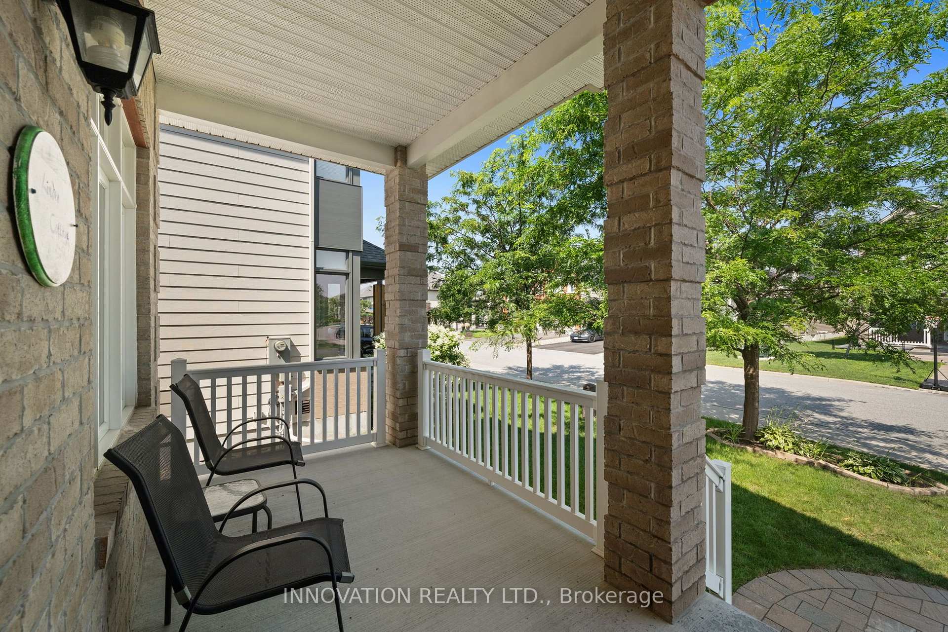 Photo 5 of 656 Bridleglen Crescent, Ottawa, Kanata - Bridlewood — HOMEH
