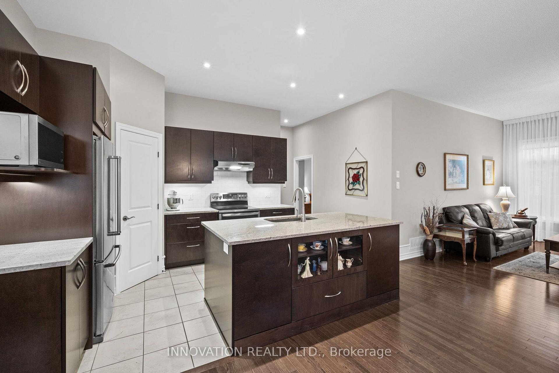 Photo 16 of 656 Bridleglen Crescent, Ottawa, Kanata - Bridlewood — HOMEH