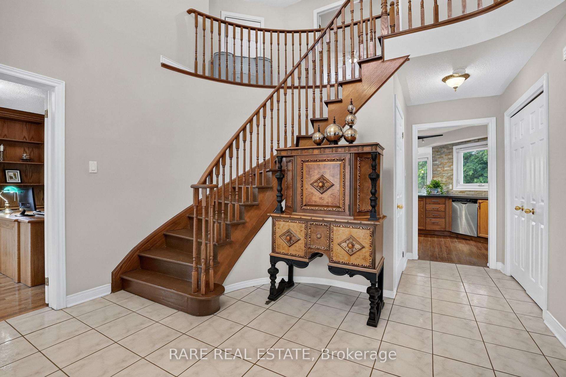 Photo 5 of 34 Pineview Trail, Essa, Colwell — HOMEH