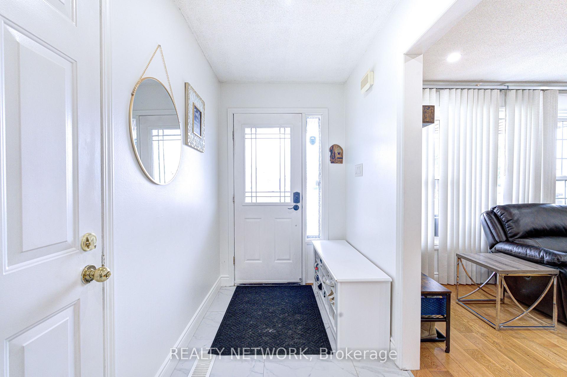 Photo 6 of 214 Merrilee Crescent, Hamilton, Crerar — HOMEH