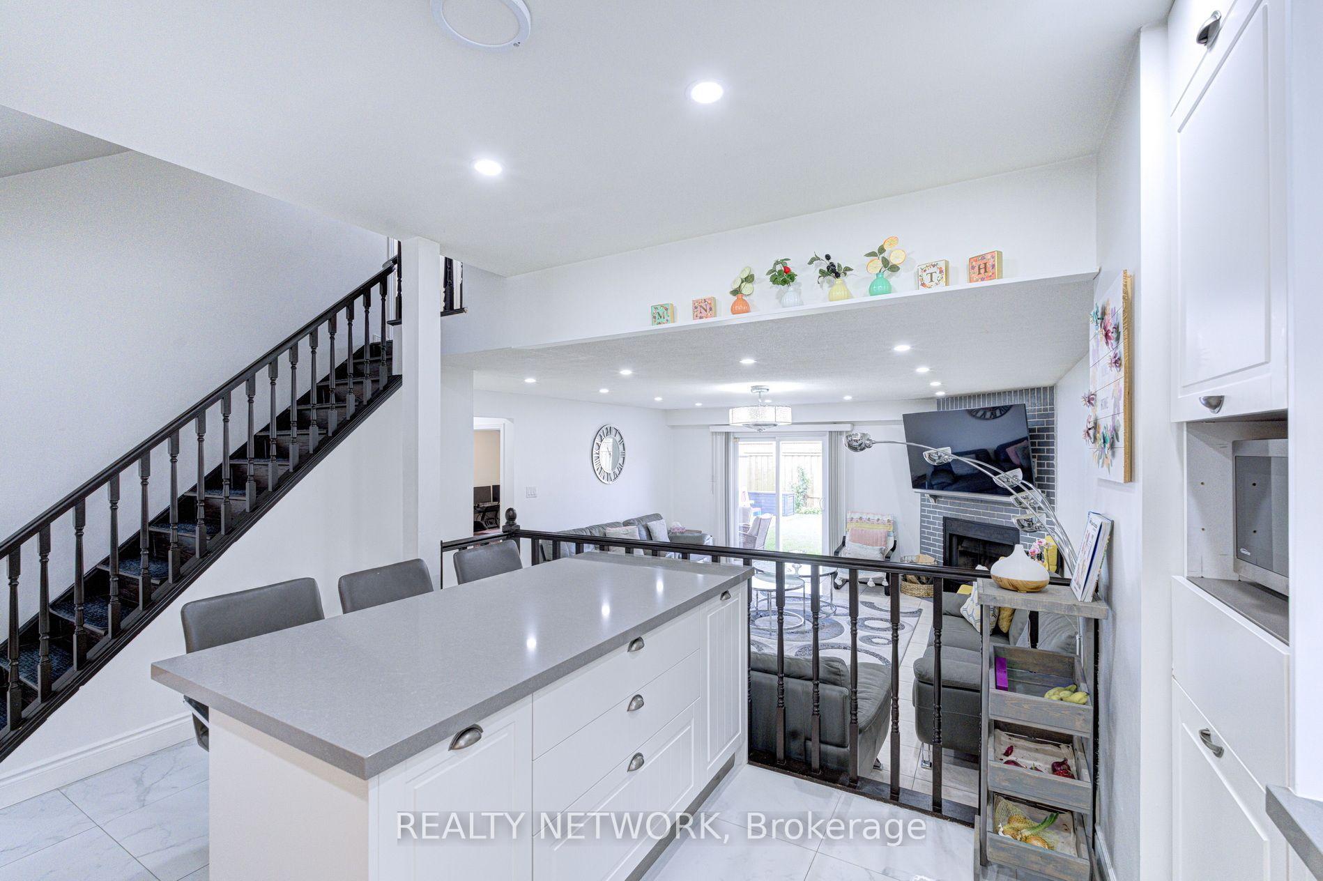 Photo 17 of 214 Merrilee Crescent, Hamilton, Crerar — HOMEH
