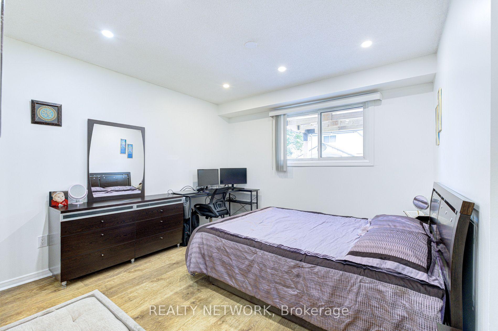 Photo 21 of 214 Merrilee Crescent, Hamilton, Crerar — HOMEH