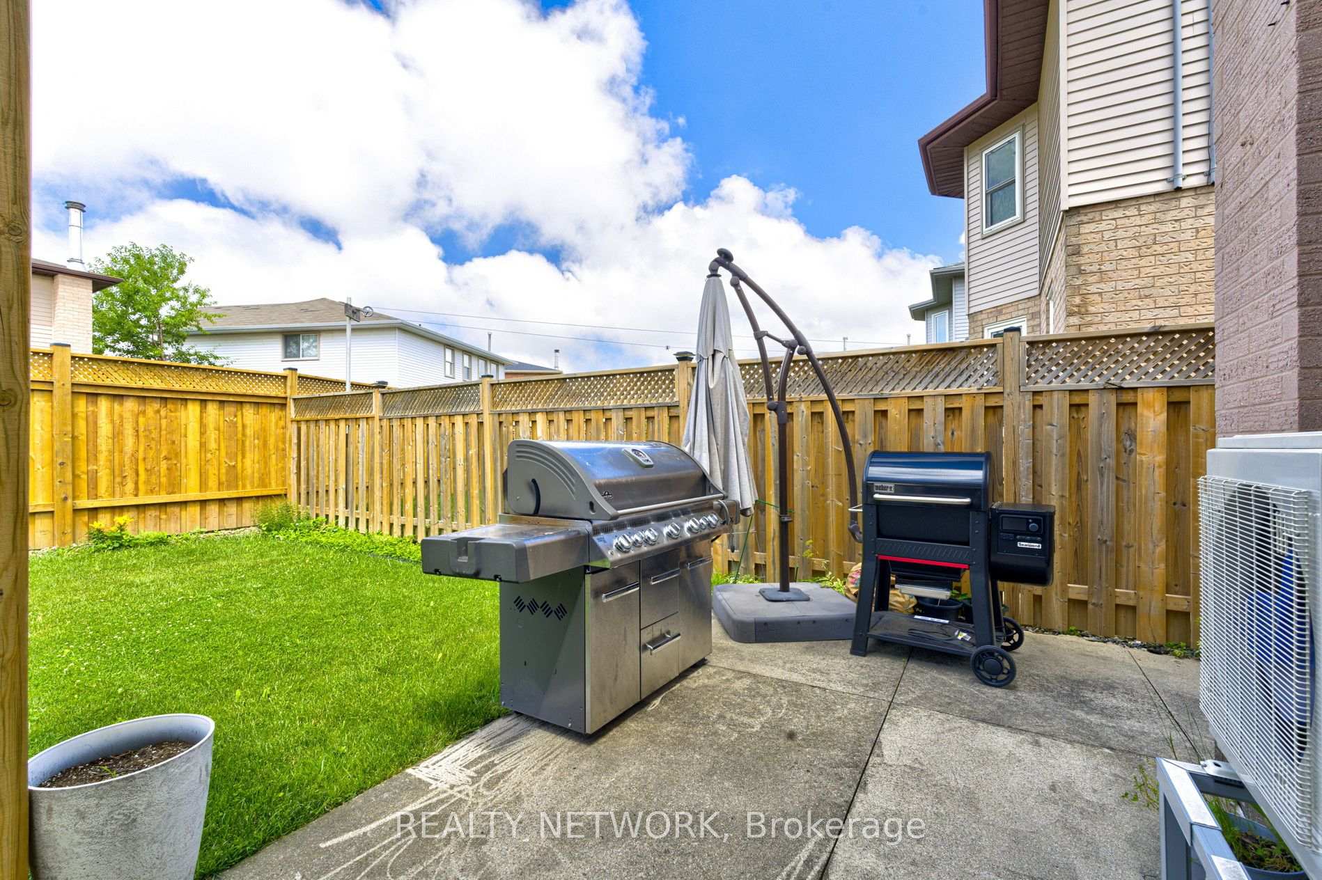 Photo 39 of 214 Merrilee Crescent, Hamilton, Crerar — HOMEH