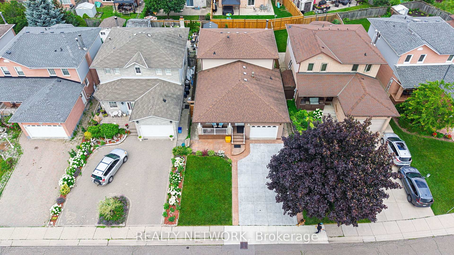 Photo 42 of 214 Merrilee Crescent, Hamilton, Crerar — HOMEH