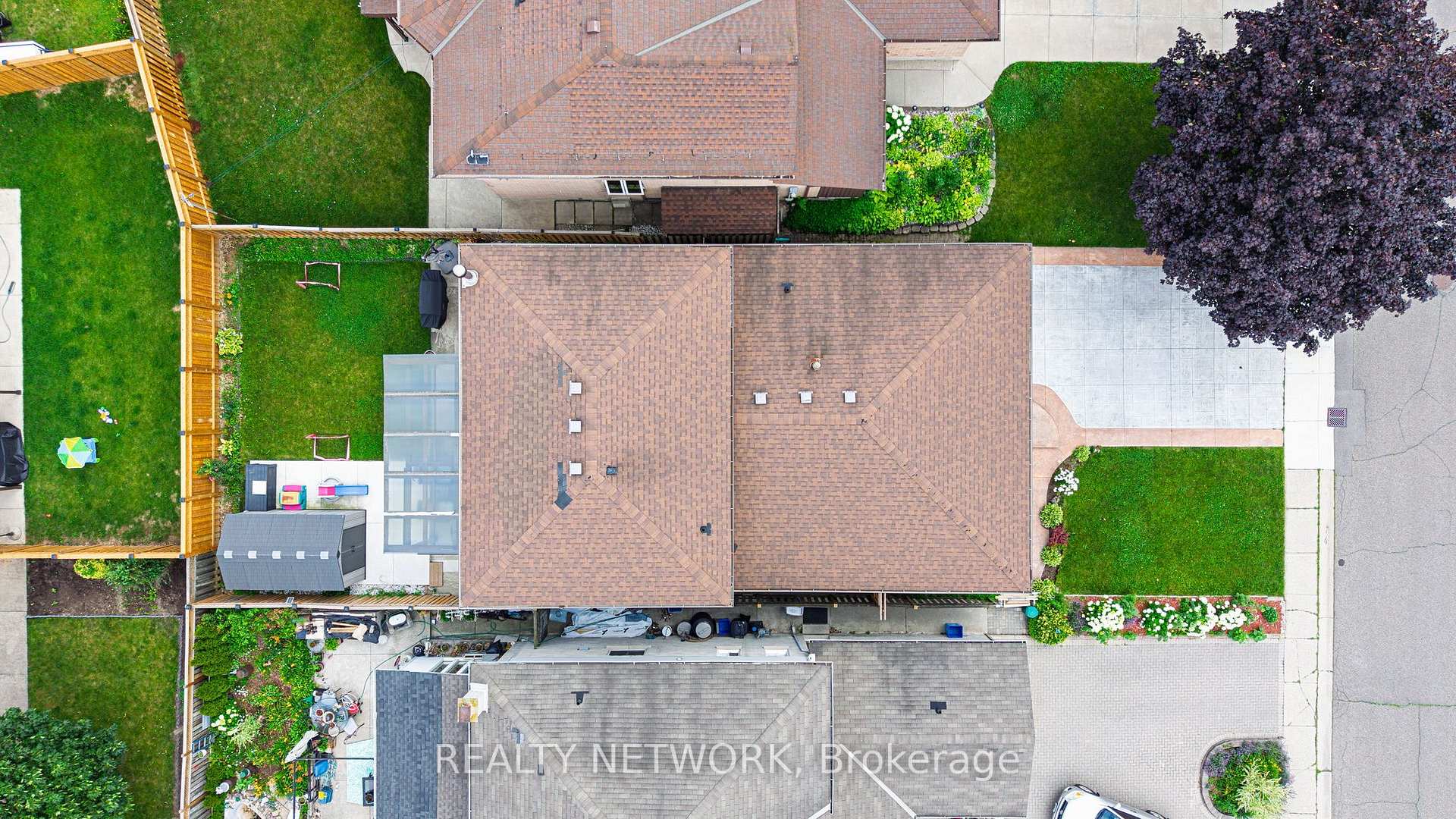 Photo 43 of 214 Merrilee Crescent, Hamilton, Crerar — HOMEH