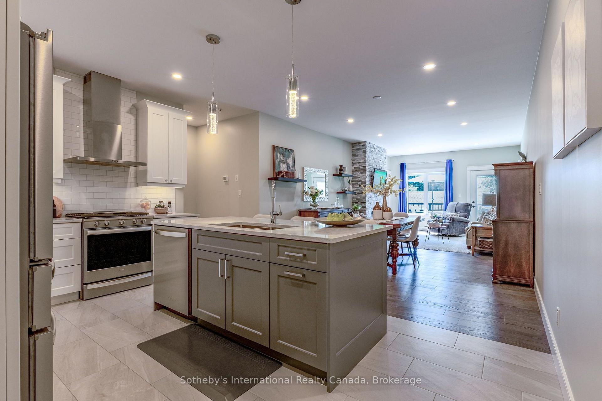 Photo 9 of 350 Cedar Street, Collingwood — HOMEH