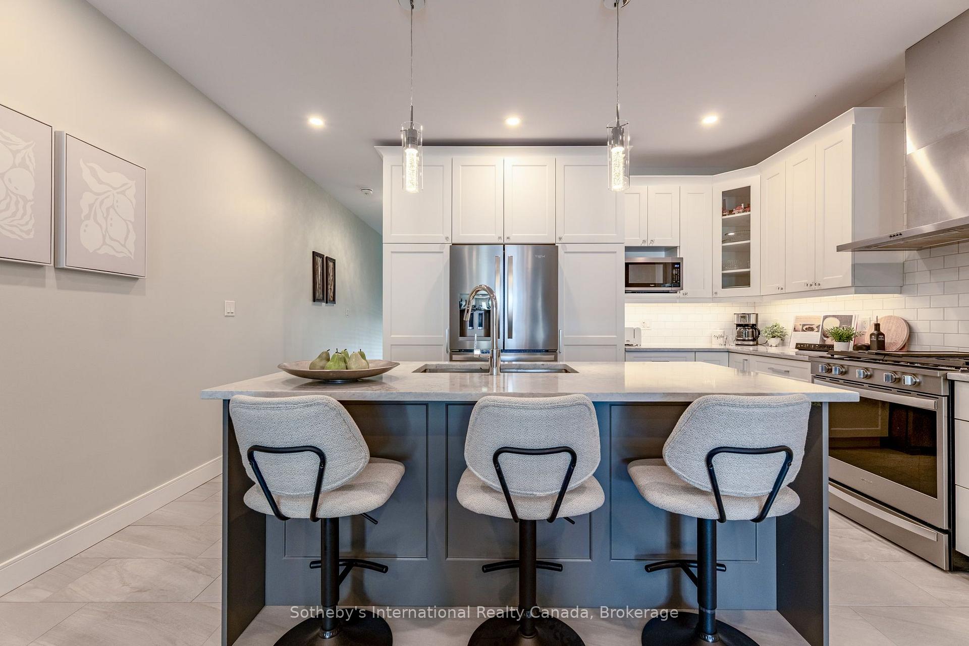 Photo 12 of 350 Cedar Street, Collingwood — HOMEH