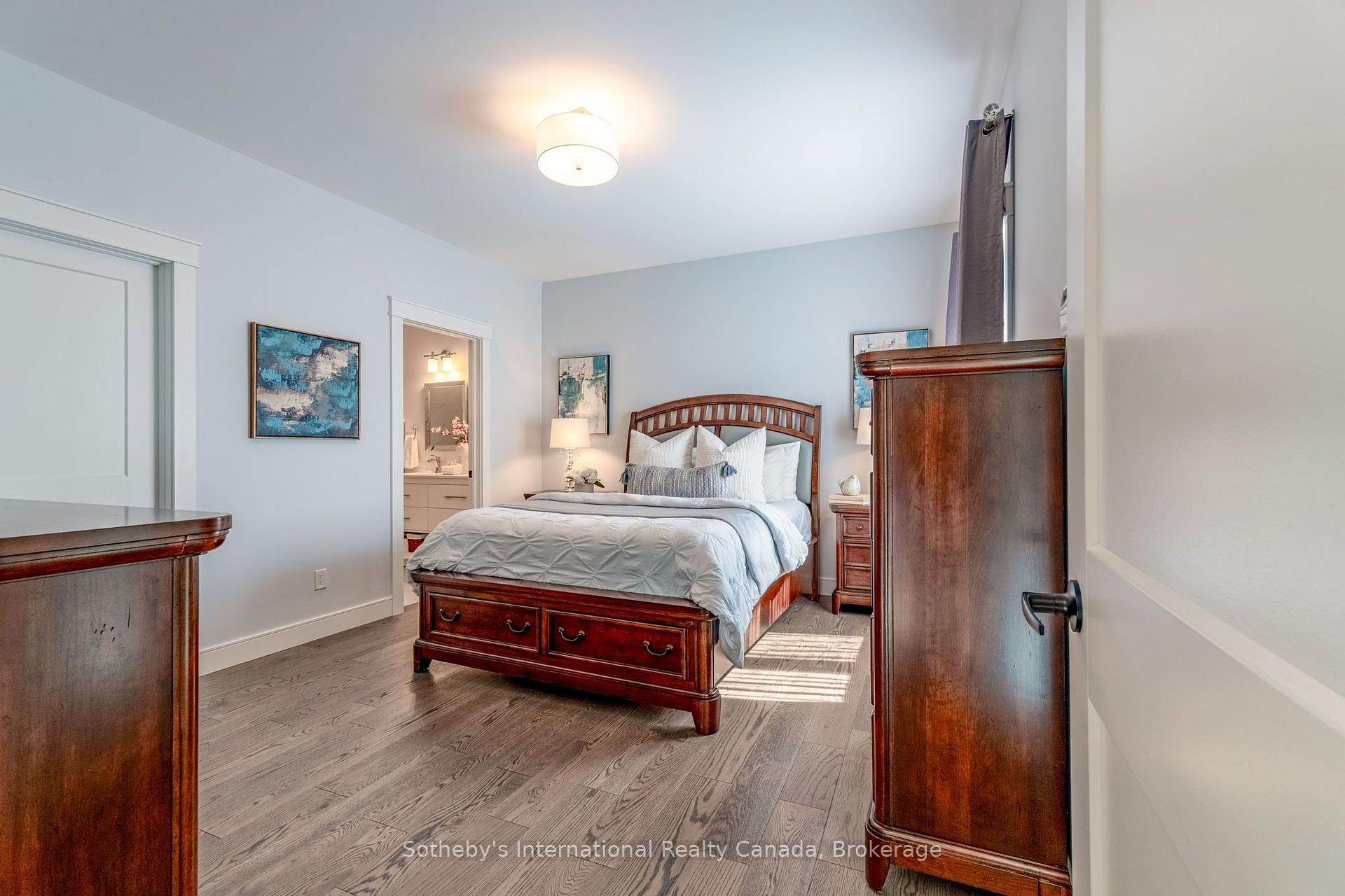 Photo 17 of 350 Cedar Street, Collingwood — HOMEH