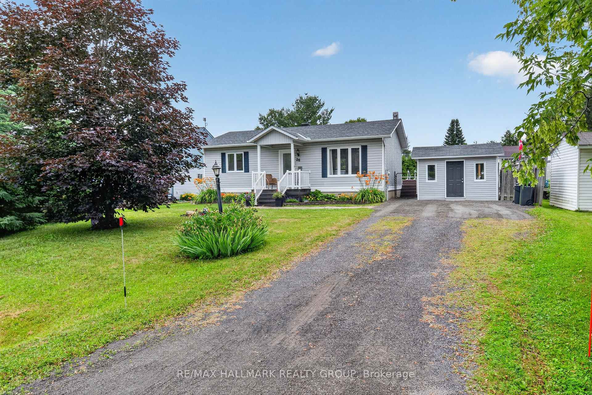 Photo 1 of Unit 26, 26 Monarch Crescent, Russell, Russell Twp — HOMEH