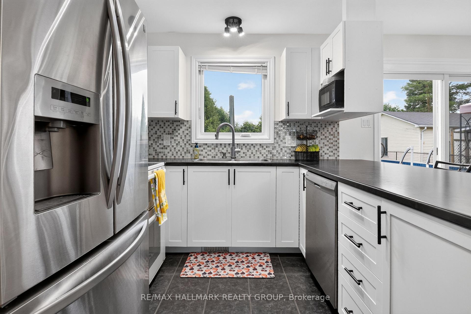 Photo 14 of Unit 26, 26 Monarch Crescent, Russell, Russell Twp — HOMEH