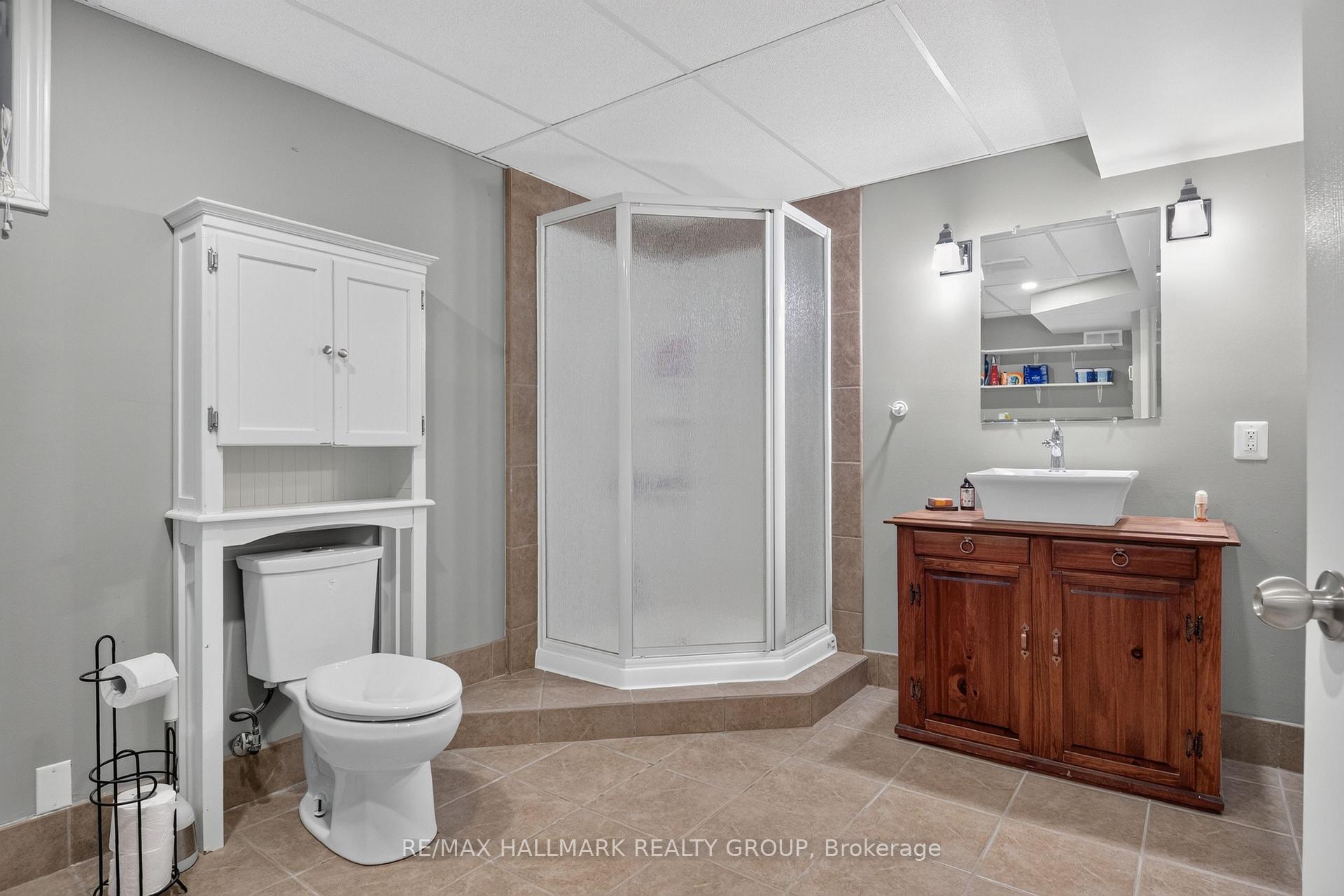 Photo 24 of Unit 26, 26 Monarch Crescent, Russell, Russell Twp — HOMEH