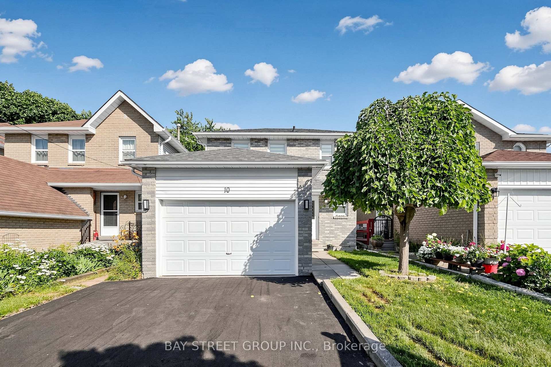 Front of 10 Peelton Heights Road